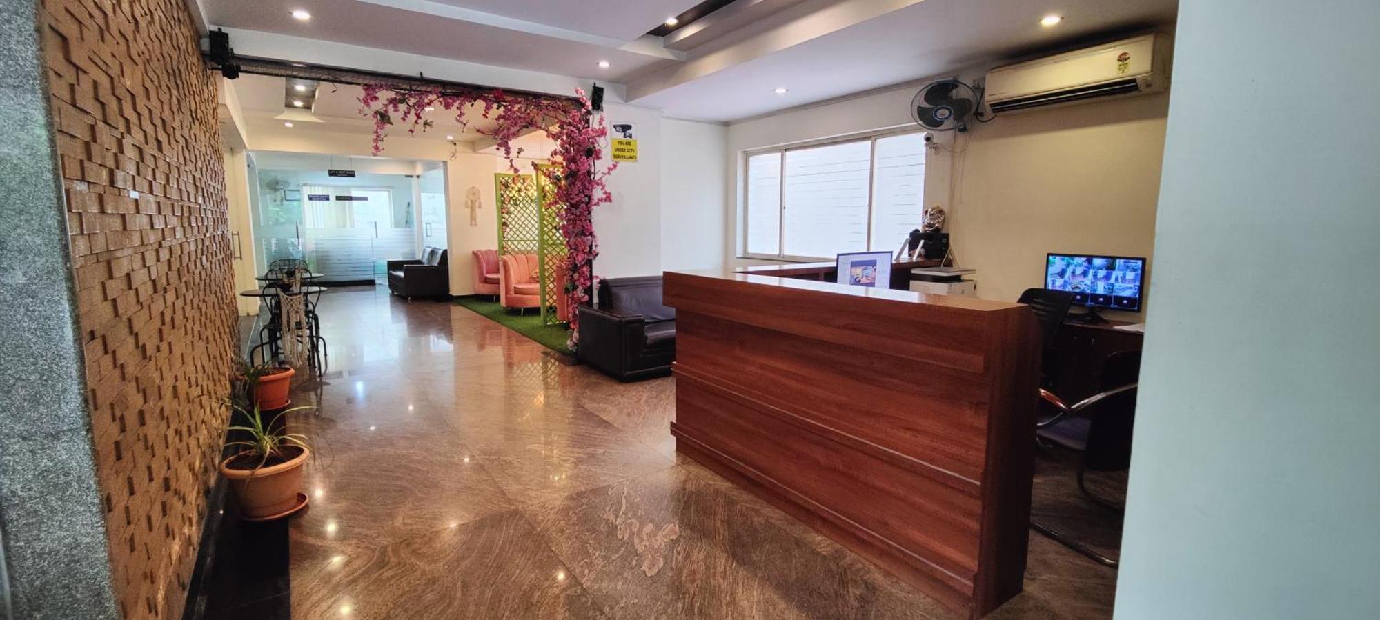Hotel Krrish Inn - Ameerpet, ハイデラバード エクステリア 写真